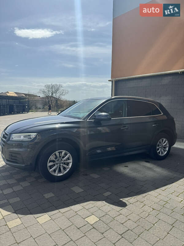 Внедорожник / Кроссовер Audi Q5 2019 в Ивано-Франковске