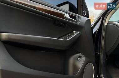 Позашляховик / Кросовер Audi Q5 2015 в 