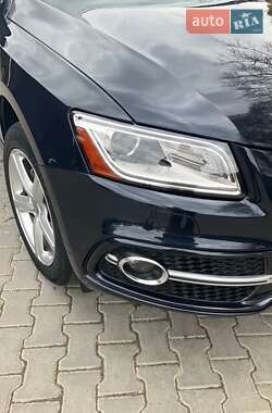 Позашляховик / Кросовер Audi Q5 2016 в 