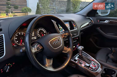 Позашляховик / Кросовер Audi Q5 2017 в 