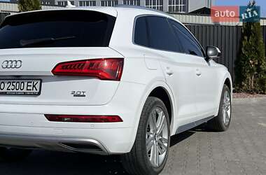 Внедорожник / Кроссовер Audi Q5 2017 в 