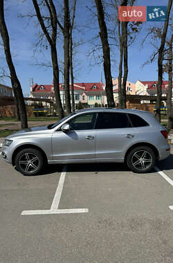 Внедорожник / Кроссовер Audi Q5 2016 в 