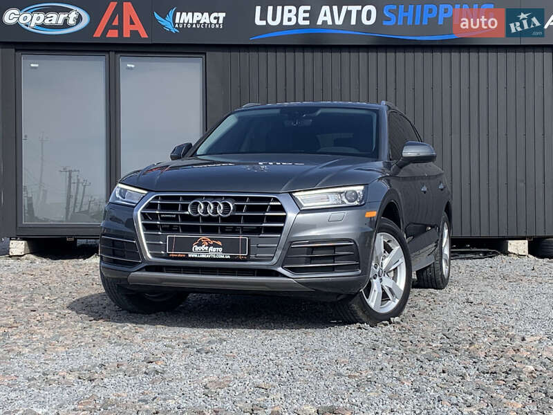 Позашляховик / Кросовер Audi Q5 2018 в 