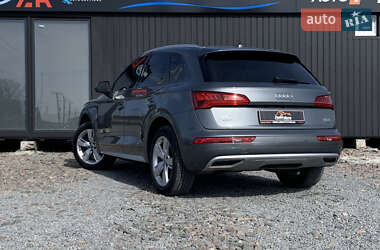 Позашляховик / Кросовер Audi Q5 2018 в 