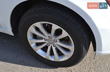 Внедорожник / Кроссовер Audi Q5 2015 в 