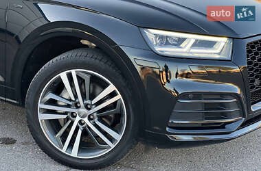 Внедорожник / Кроссовер Audi Q5 2019 в 