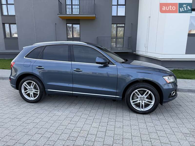 Позашляховик / Кросовер Audi Q5 2015 в Львові
