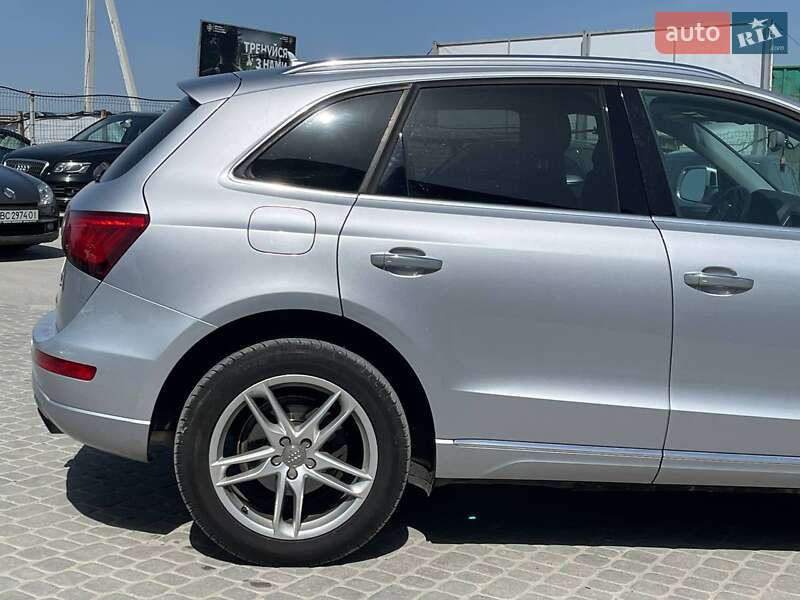 Позашляховик / Кросовер Audi Q5 2015 в Львові