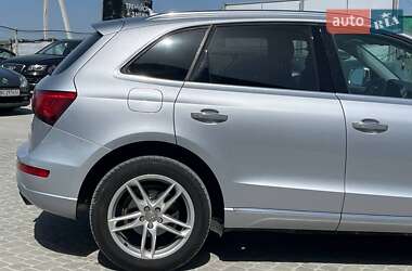 Позашляховик / Кросовер Audi Q5 2015 в 