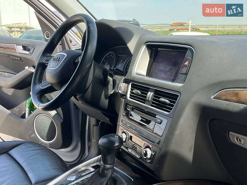 Позашляховик / Кросовер Audi Q5 2015 в Львові