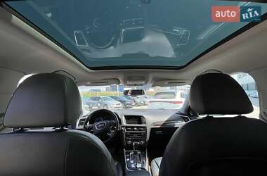 Позашляховик / Кросовер Audi Q5 2015 в 