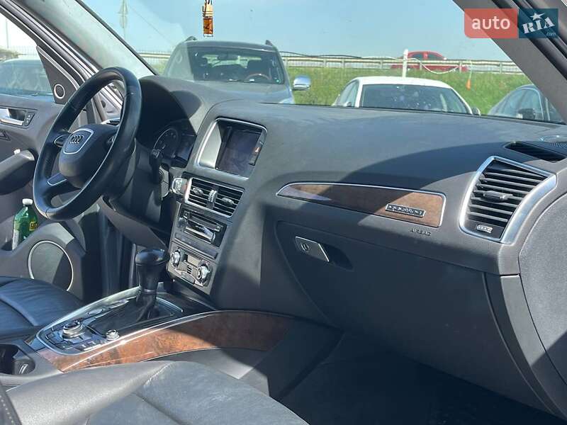 Позашляховик / Кросовер Audi Q5 2015 в Львові