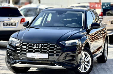 Внедорожник / Кроссовер Audi Q5 2022 в 