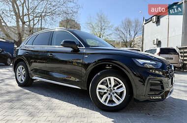 Внедорожник / Кроссовер Audi Q5 2022 в 