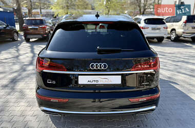 Внедорожник / Кроссовер Audi Q5 2022 в 