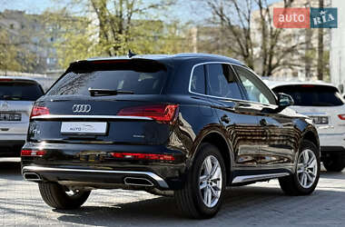 Внедорожник / Кроссовер Audi Q5 2022 в 