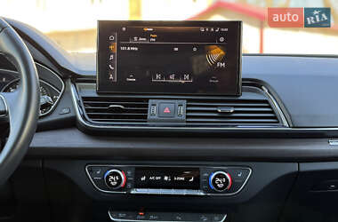 Внедорожник / Кроссовер Audi Q5 2022 в 