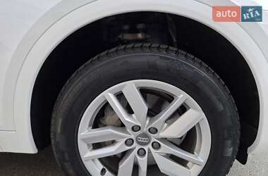 Внедорожник / Кроссовер Audi Q5 2018 в 