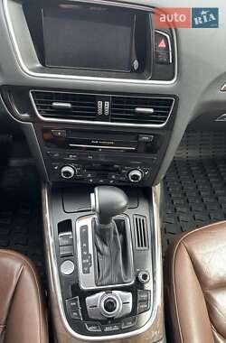 Внедорожник / Кроссовер Audi Q5 2015 в 