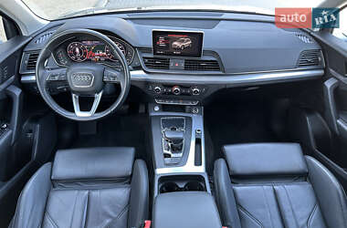 Внедорожник / Кроссовер Audi Q5 2020 в 