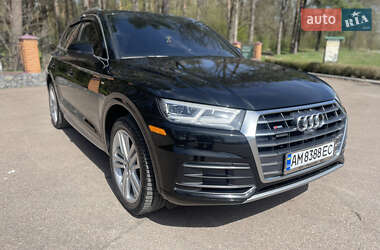 Внедорожник / Кроссовер Audi Q5 2018 в 
