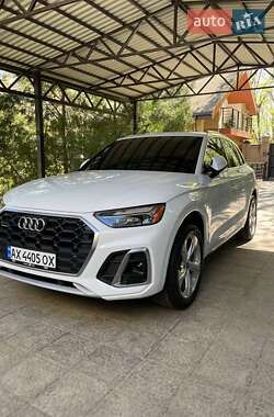 Внедорожник / Кроссовер Audi Q5 2023 в 