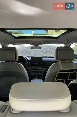 Внедорожник / Кроссовер Audi Q5 2023 в 