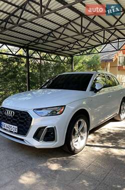 Внедорожник / Кроссовер Audi Q5 2023 в 
