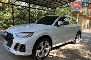 Внедорожник / Кроссовер Audi Q5 2023 в 