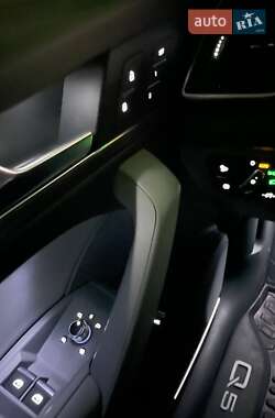 Внедорожник / Кроссовер Audi Q5 2023 в 