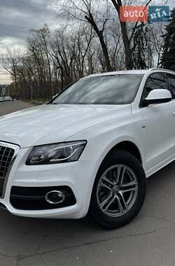 Внедорожник / Кроссовер Audi Q5 2010 в 