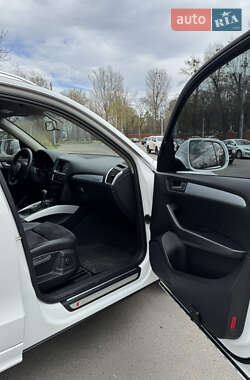 Внедорожник / Кроссовер Audi Q5 2010 в 