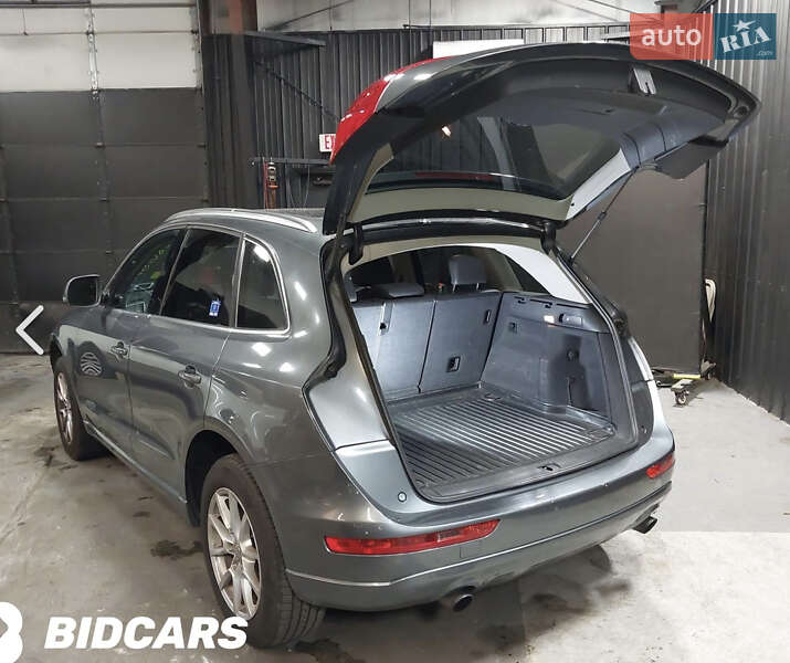 Внедорожник / Кроссовер Audi Q5 2012 в 