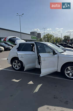 Внедорожник / Кроссовер Audi Q5 2017 в 