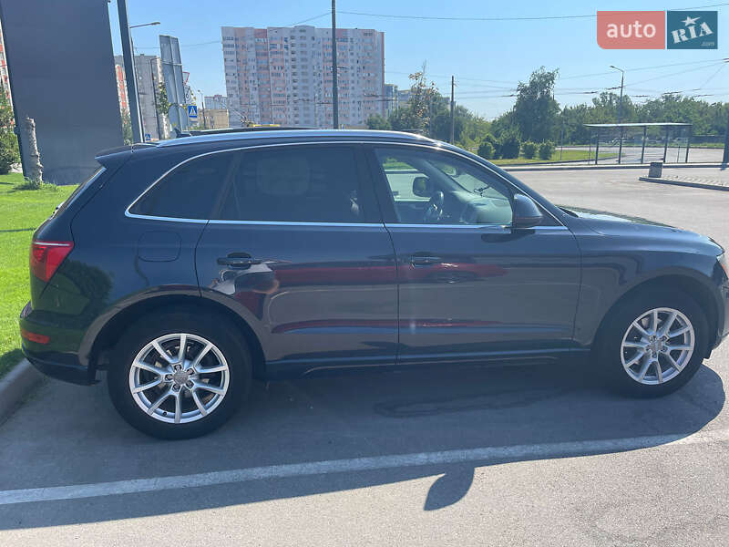 Внедорожник / Кроссовер Audi Q5 2012 в Киеве
