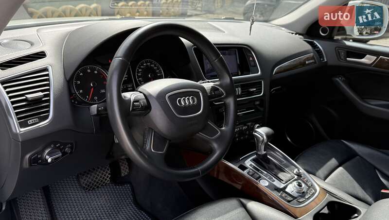 Внедорожник / Кроссовер Audi Q5 2016 в Львове
