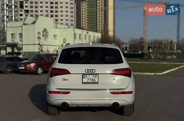 Внедорожник / Кроссовер Audi Q5 2015 в 