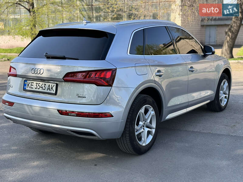 Внедорожник / Кроссовер Audi Q5 2018 в Каменском