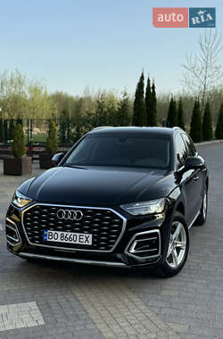 Внедорожник / Кроссовер Audi Q5 2020 в 