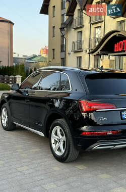 Внедорожник / Кроссовер Audi Q5 2020 в 
