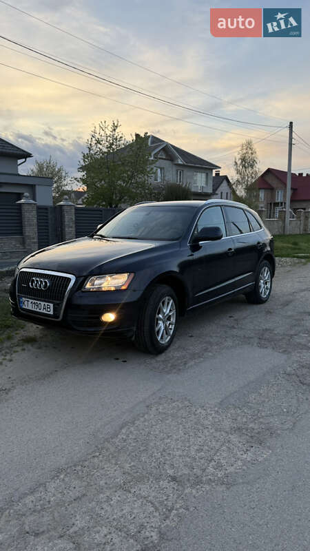 Внедорожник / Кроссовер Audi Q5 2010 в 