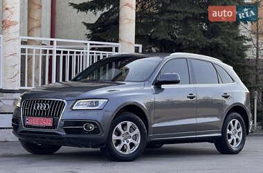 Позашляховик / Кросовер Audi Q5 2015 в 