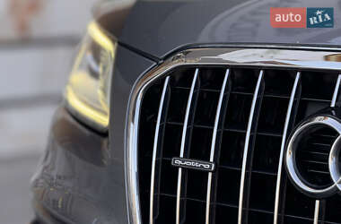 Позашляховик / Кросовер Audi Q5 2015 в 