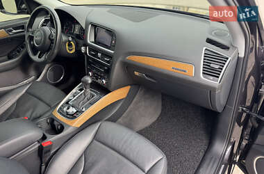 Внедорожник / Кроссовер Audi Q5 2015 в 
