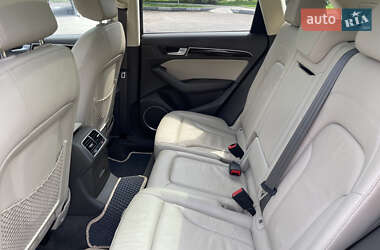 Внедорожник / Кроссовер Audi Q5 2012 в 