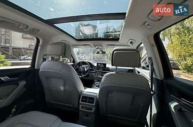 Позашляховик / Кросовер Audi Q5 2019 в 