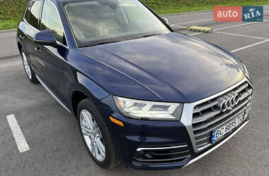 Внедорожник / Кроссовер Audi Q5 2017 в 