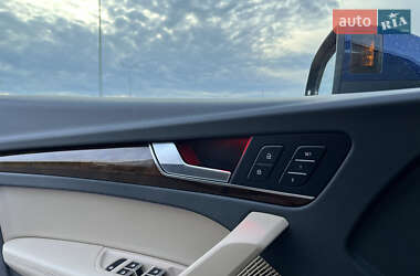 Внедорожник / Кроссовер Audi Q5 2017 в 