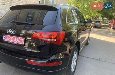 Внедорожник / Кроссовер Audi Q5 2011 в 