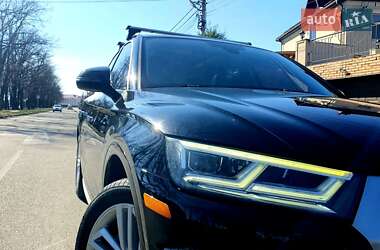 Внедорожник / Кроссовер Audi Q5 2018 в 